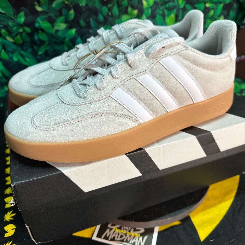 Adidas Barreda Size 12M NIB - Picture 1 of 7